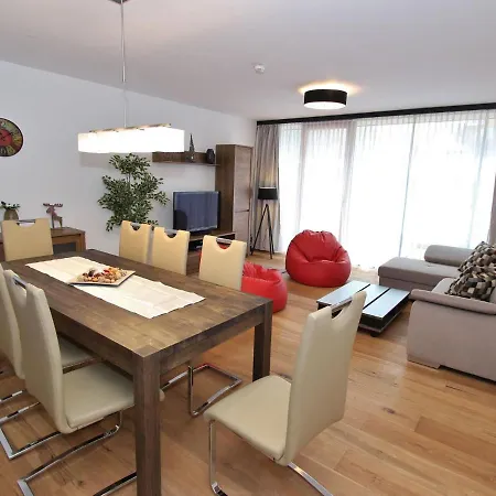 Apartamento Modern With Garden, With Access To Sauna