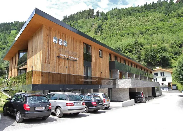 Modern With Garden, With Access To Sauna Neukirchen am Großvenediger